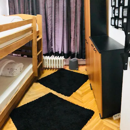Hostel Twc Belgrade